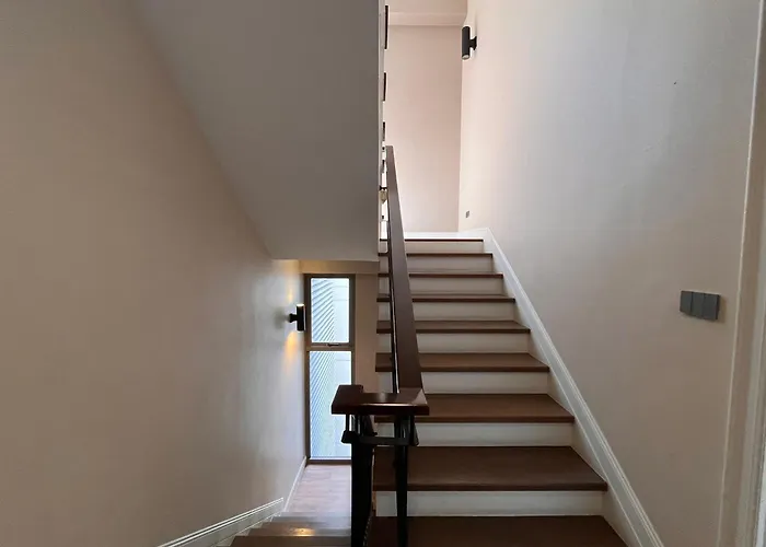Villa Luxury 4br - 8 Mins To Thonglor Bts *