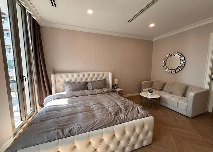 Luxury 4br - 8 Mins To Thonglor Bts * Bangkok